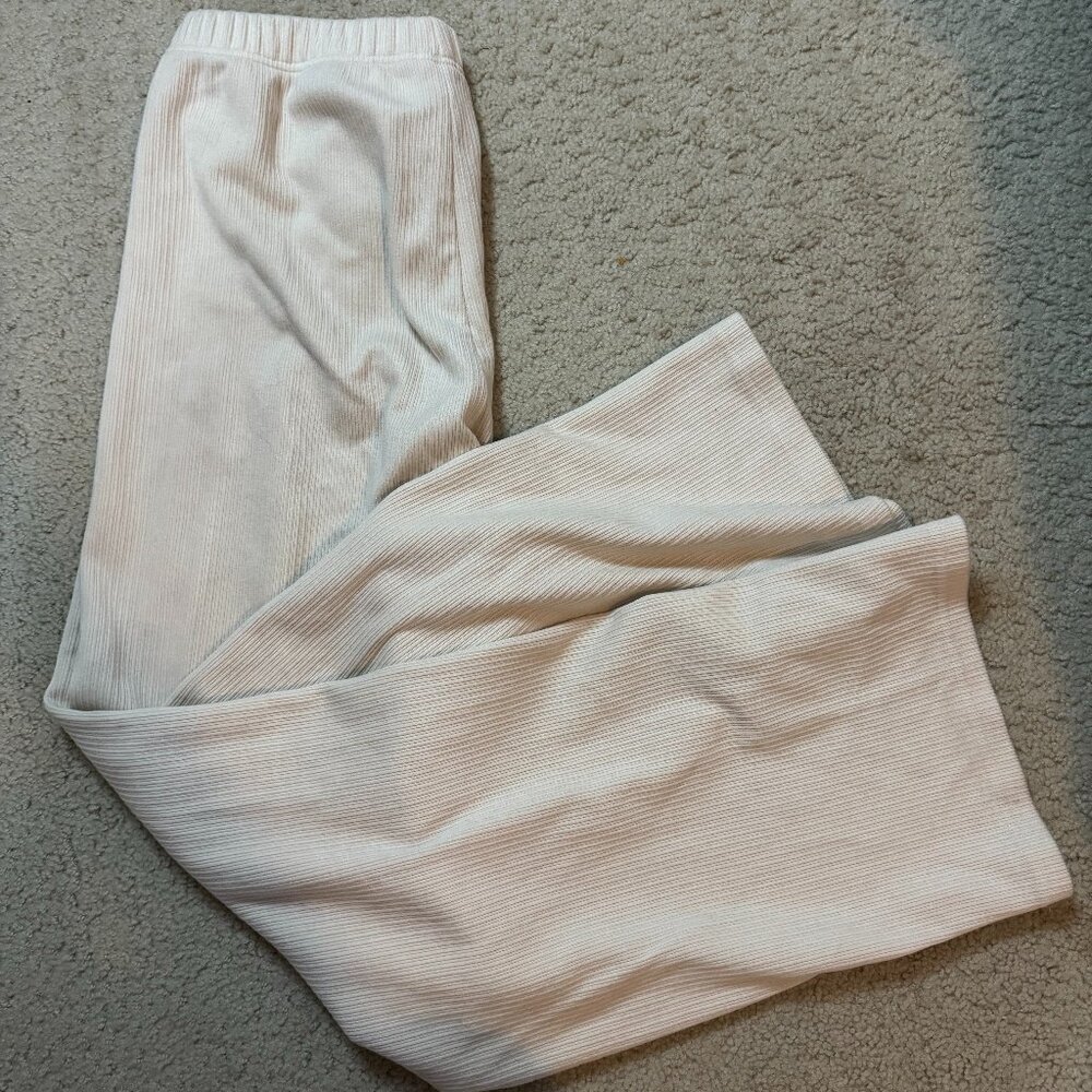white pants